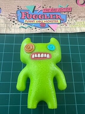 FUGGLER - INDECISIVE MONSTER GREEN